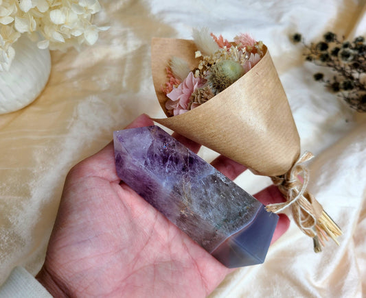 Amethyst and Agate Tower and Mini Dried Bouquet Bundle