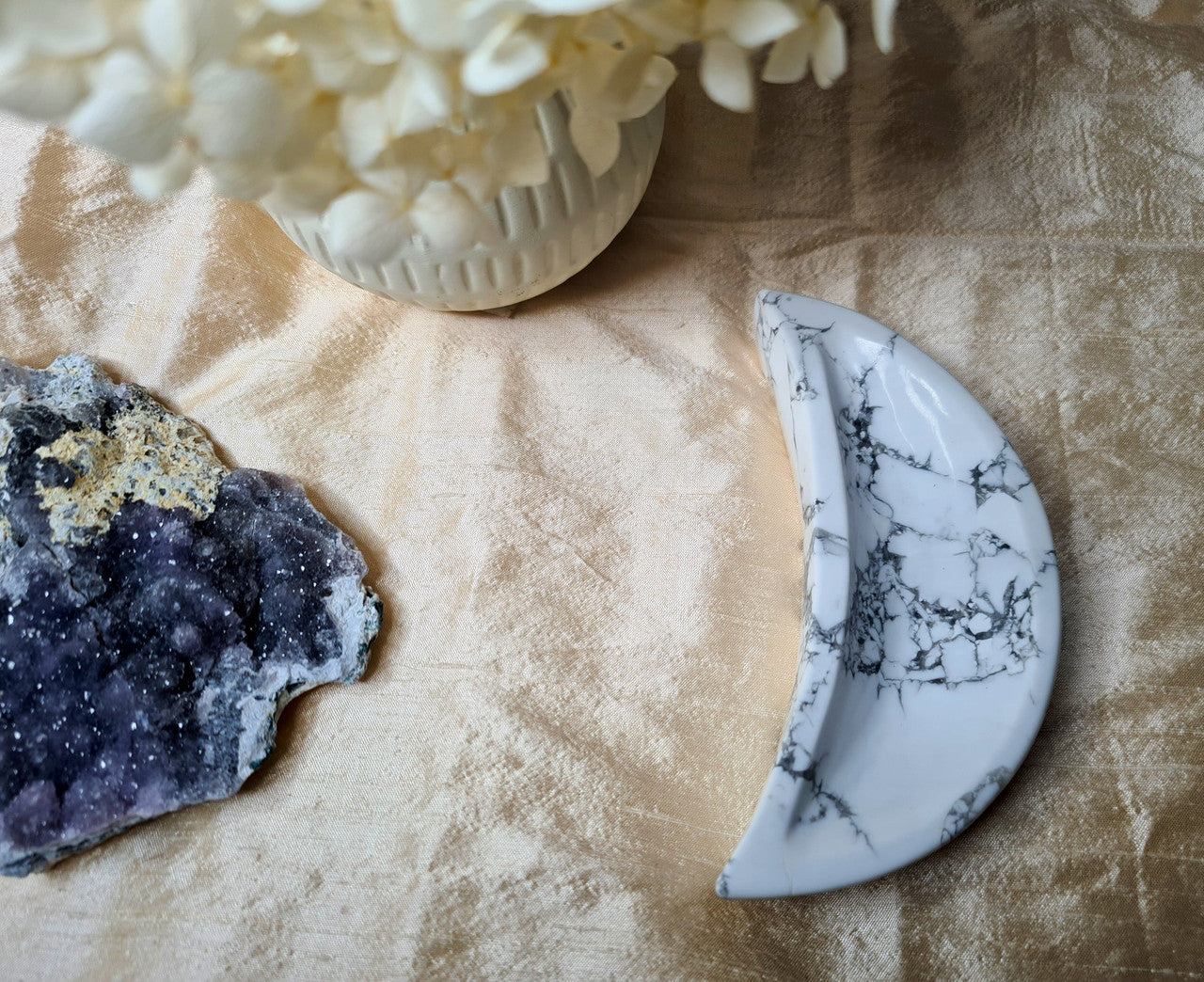 Howlite Trinket Moon Bowl