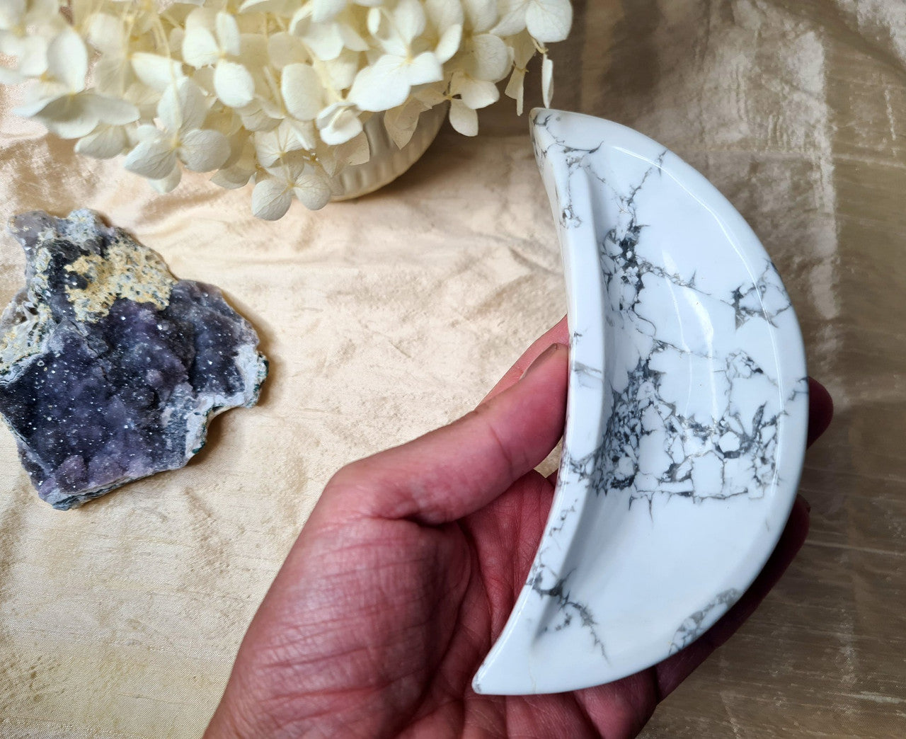 Howlite Trinket Moon Bowl