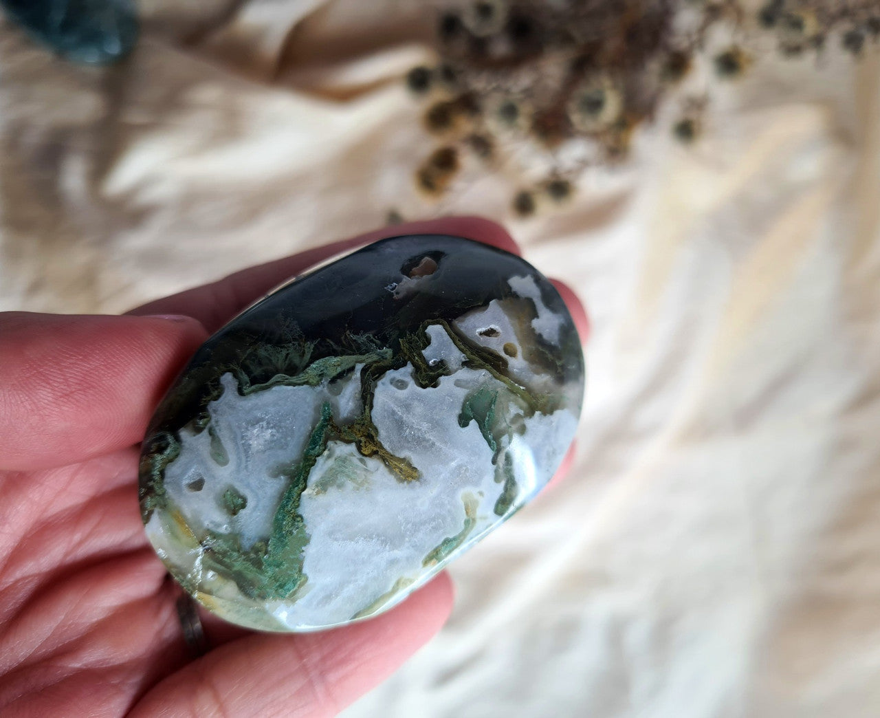 Moss Agate Palm Stone 08